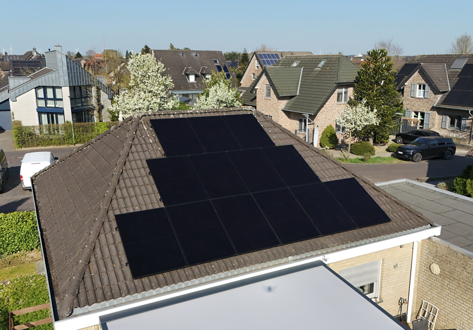 Photovoltaikanlage, 5,9 kWp, 5,1 kWh Speicher in Goch
