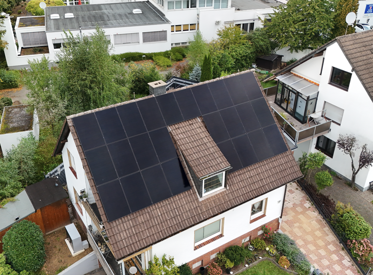 Photovoltaikanlage, 12,2 kWp, 10,1 kWh Speicher in Solingen