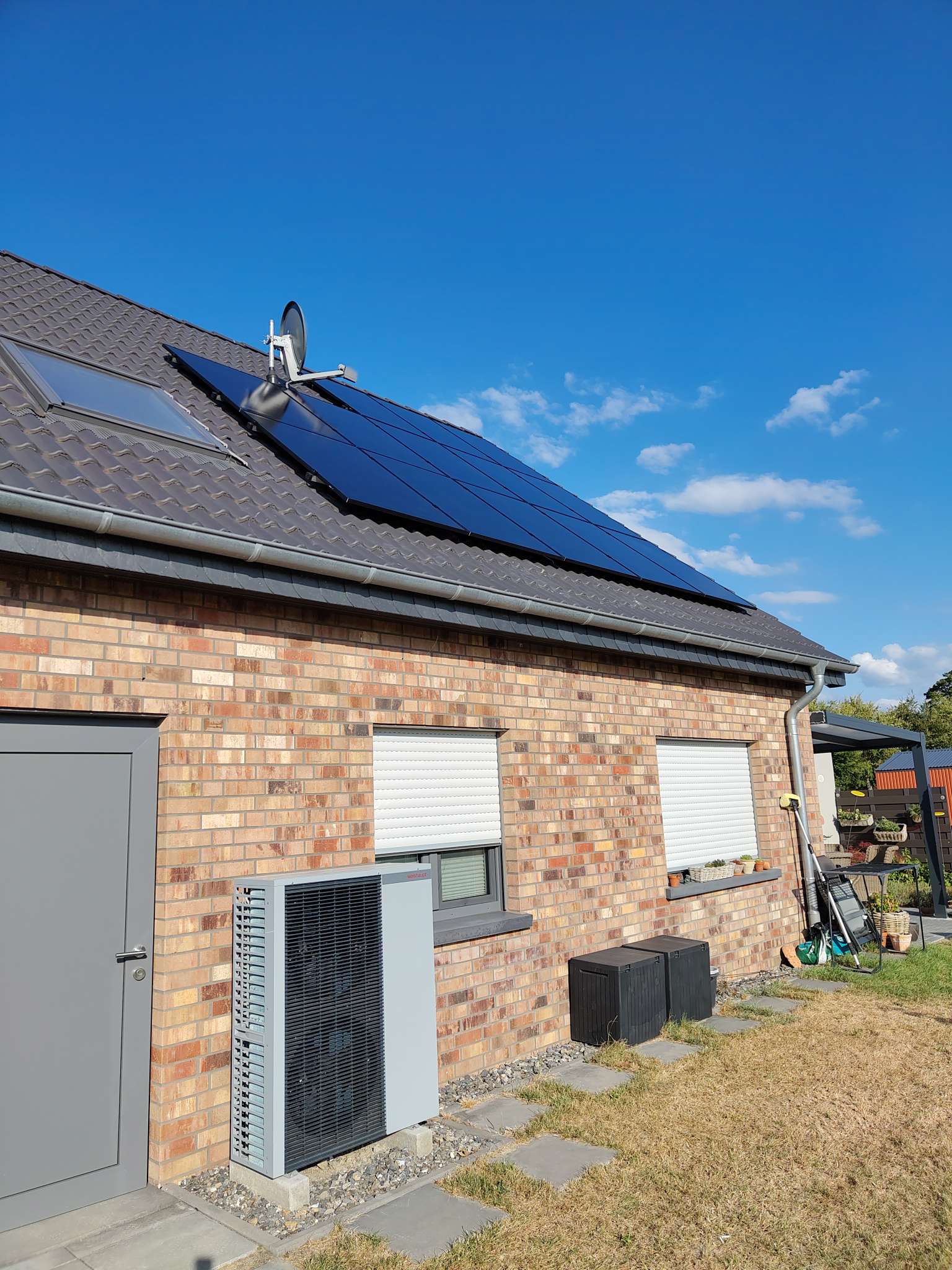Photovoltaikanlage, 6,1 kWp, 6,4 kWh Speicher in Rees
