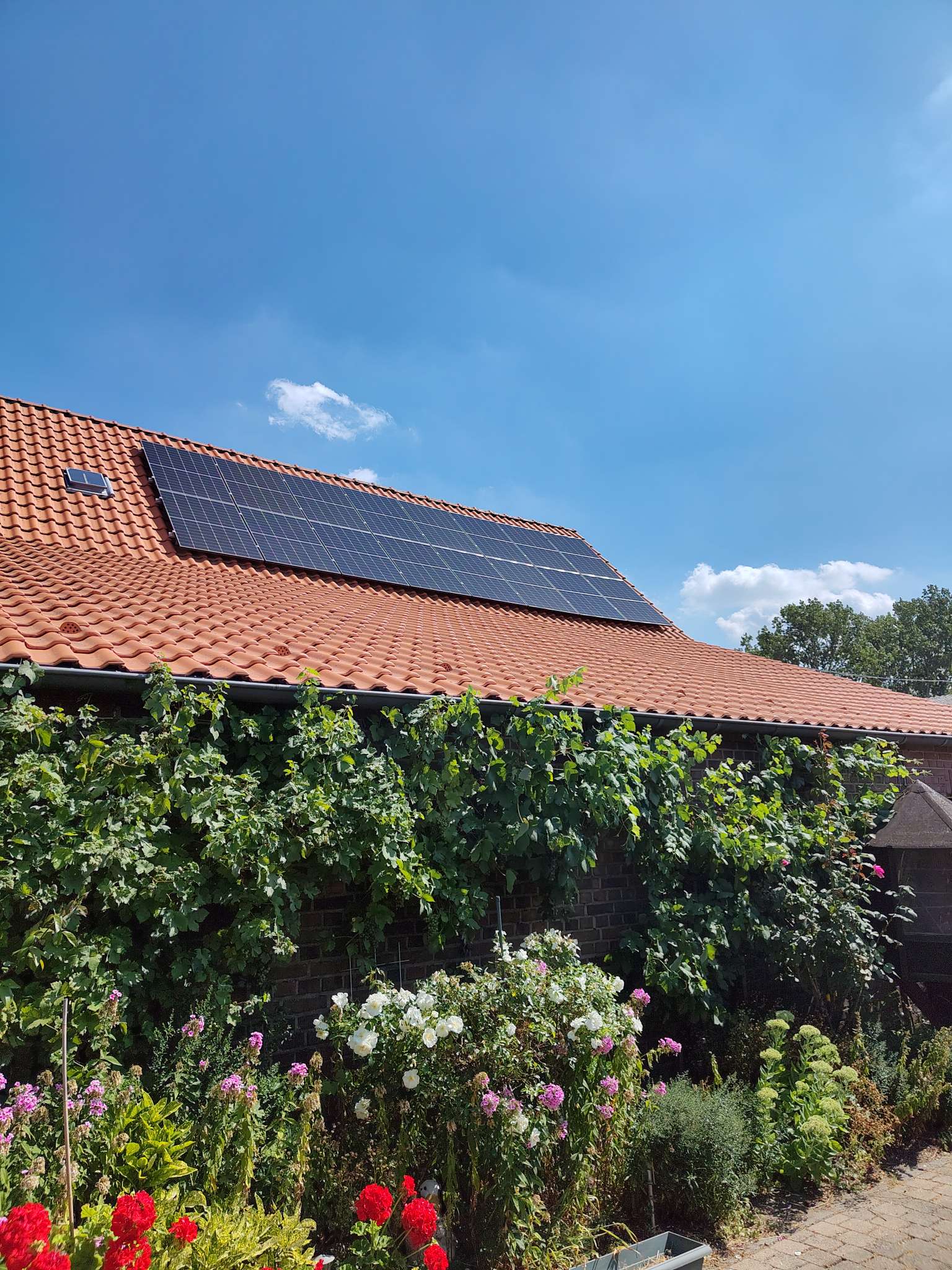 Photovoltaikanlage, 6,6 kWp, 10,1 kWh Speicher in Bedburg-Hau
