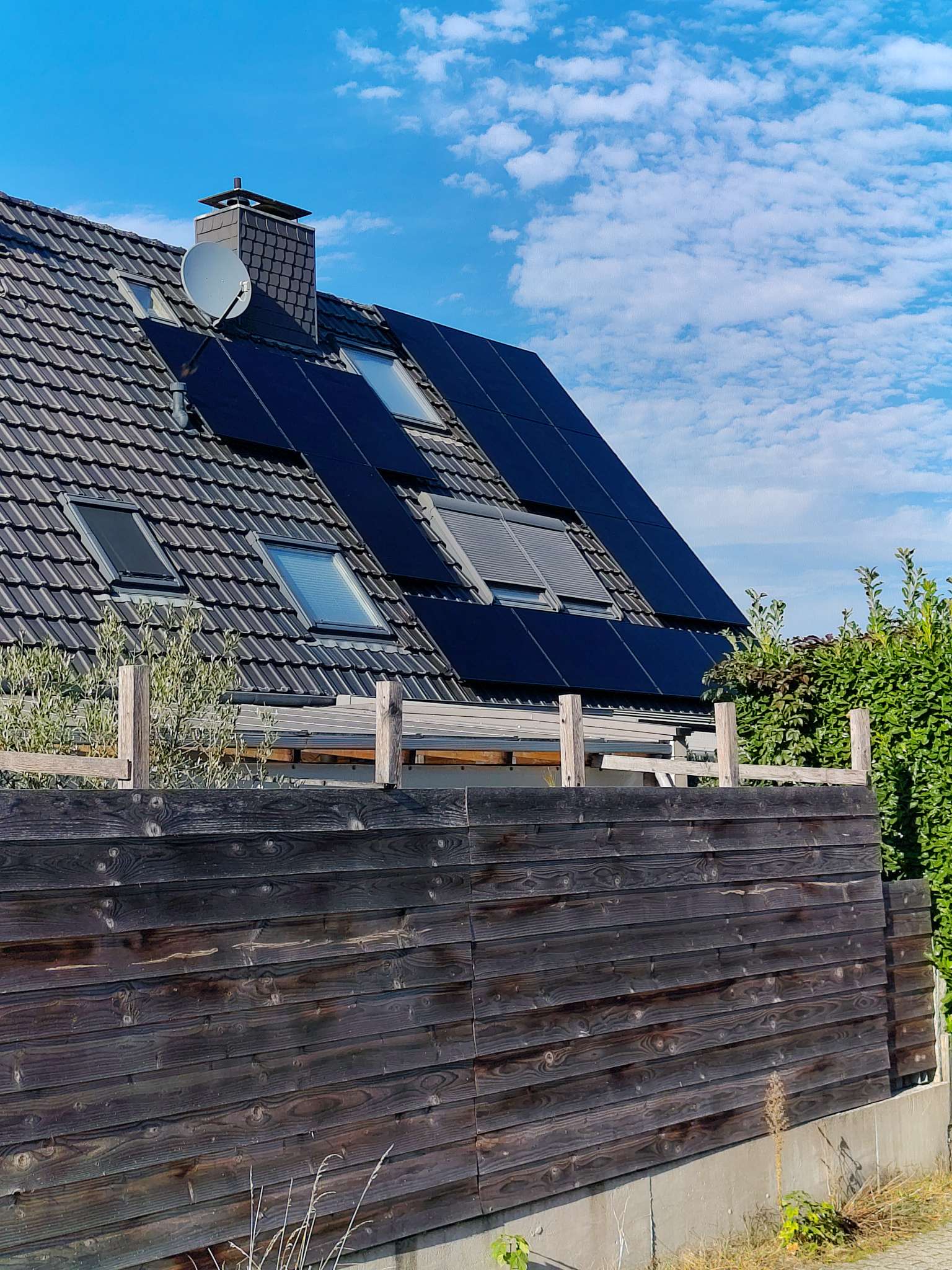 7,7 kWp Photovoltaik mit 10,1 kWh Speicher in Kranenburg: 7,7 kWp Photovoltaik und 10,1 kWh Speicher in Kranenburg